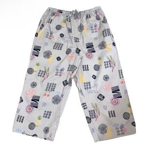 White Stag Capri Pants(Size Medium)